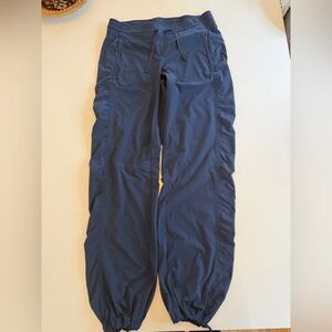 Athleta Dark Blue dance jogger  Pants